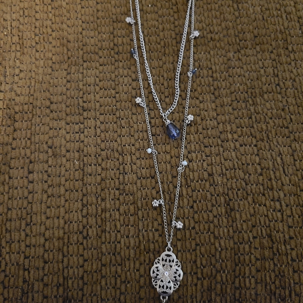 Ling silver pendant necklace